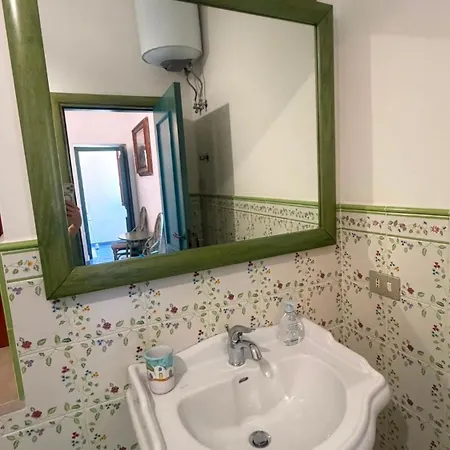 Donna Laura Sea Front Apartment Santa Maria di Castellabate
