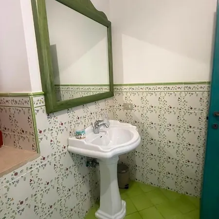 Donna Laura Sea Front Apartment