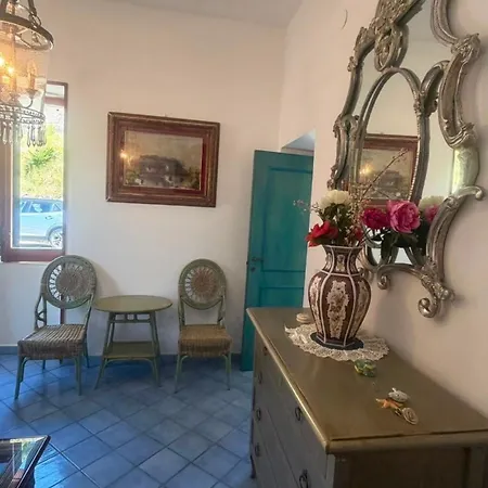 Donna Laura Sea Front Apartment *